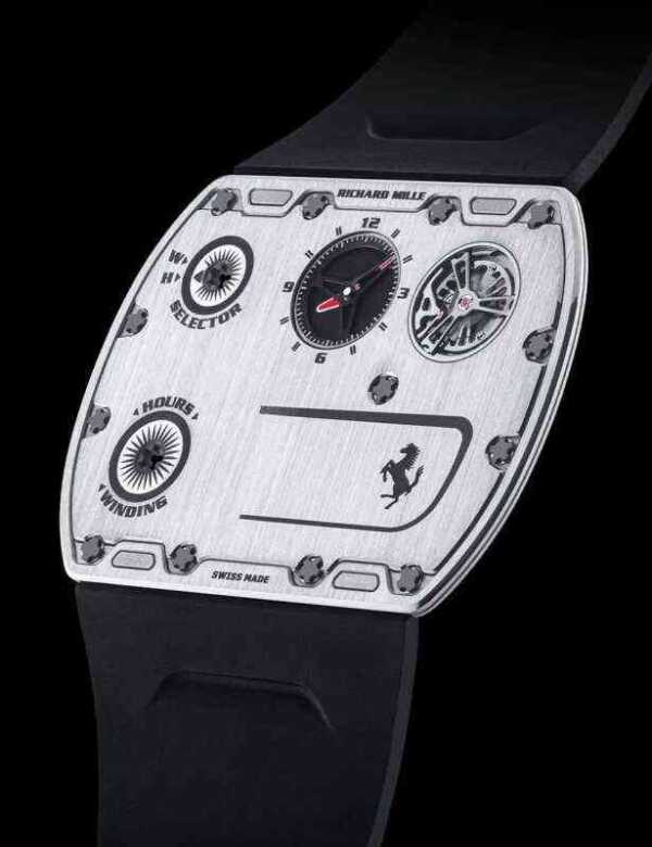 【超高級ガジェット】世界一薄い機械式時計「リシャール・ミル」の新作はわずか1.75mmの厚み