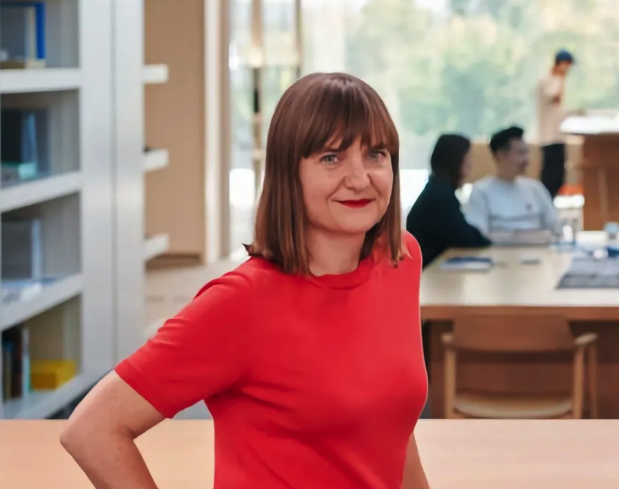  Appleのデザインチーフ、ジョニー・アイブ氏が「マヌス×マキナ」メット展示会オープニングに出席